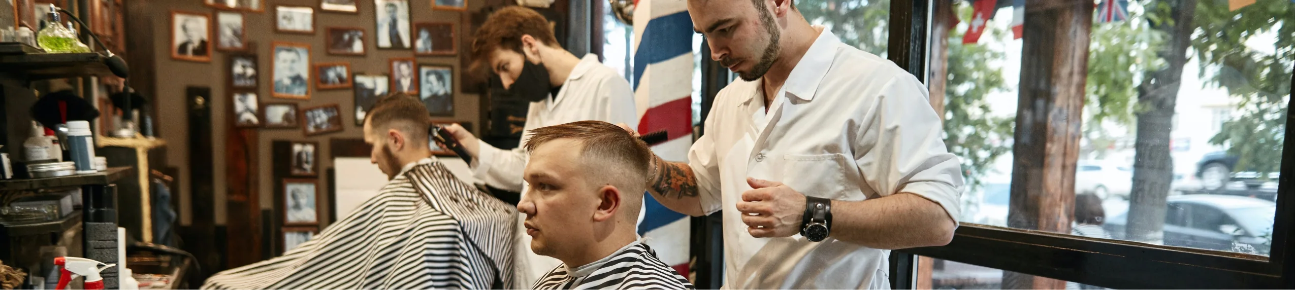 Minola Golden Earrings